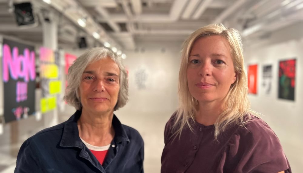 Les professeures Sylvie Pouliot et Maude Bouchard, la veille du vernissage de l'exposition le 7 septembre