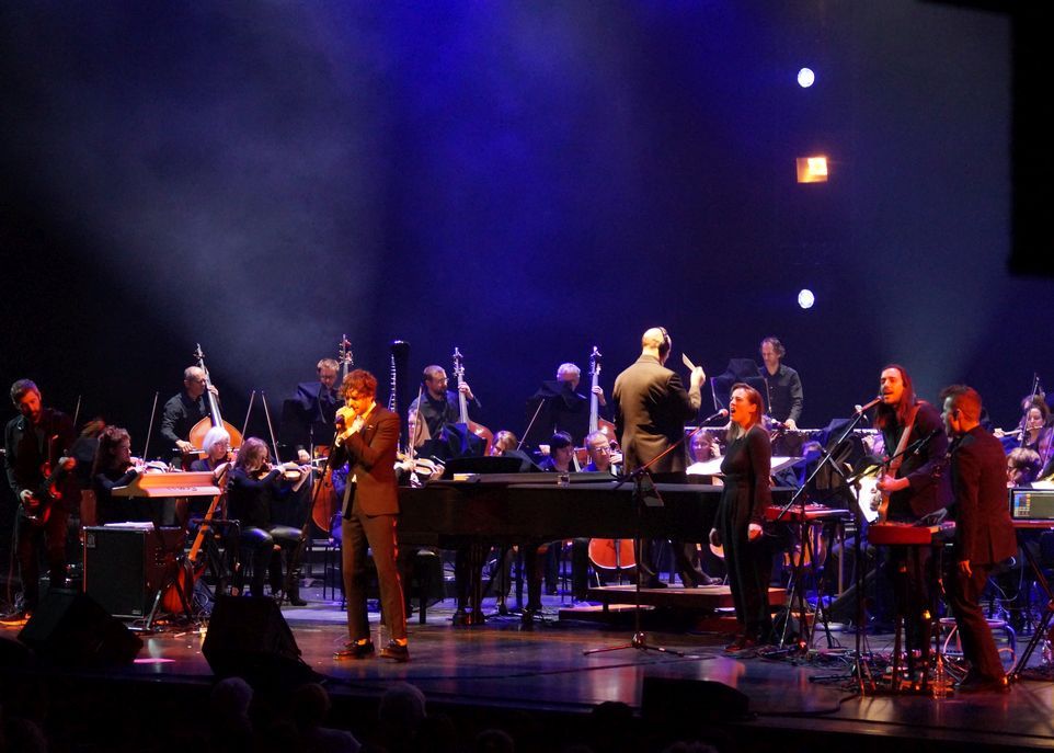 En mars dernier, au Grand Théâtre de Québec, le chanteur Alex Nevsky a interprété ses plus grands succès avec l'Orchestre symphonique de Québec.