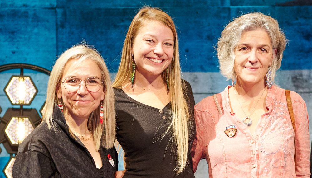 Les coautrices du livre, de gauche à droite, Nadine Vollant, Lisa Ellington et Christiane Guay  