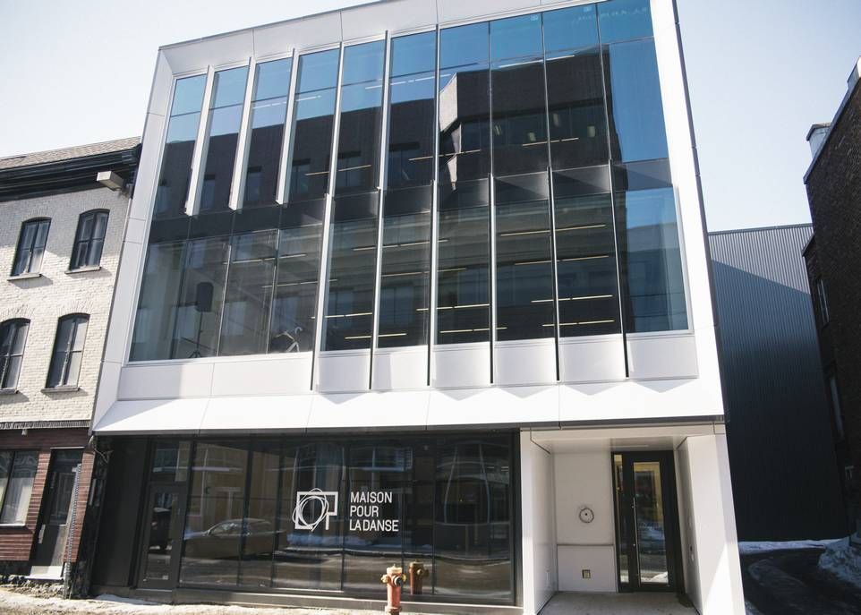 Sise au cœur du quartier Saint-Roch, la Maison pour la danse a tout ce qu'il faut pour inspirer les artistes.