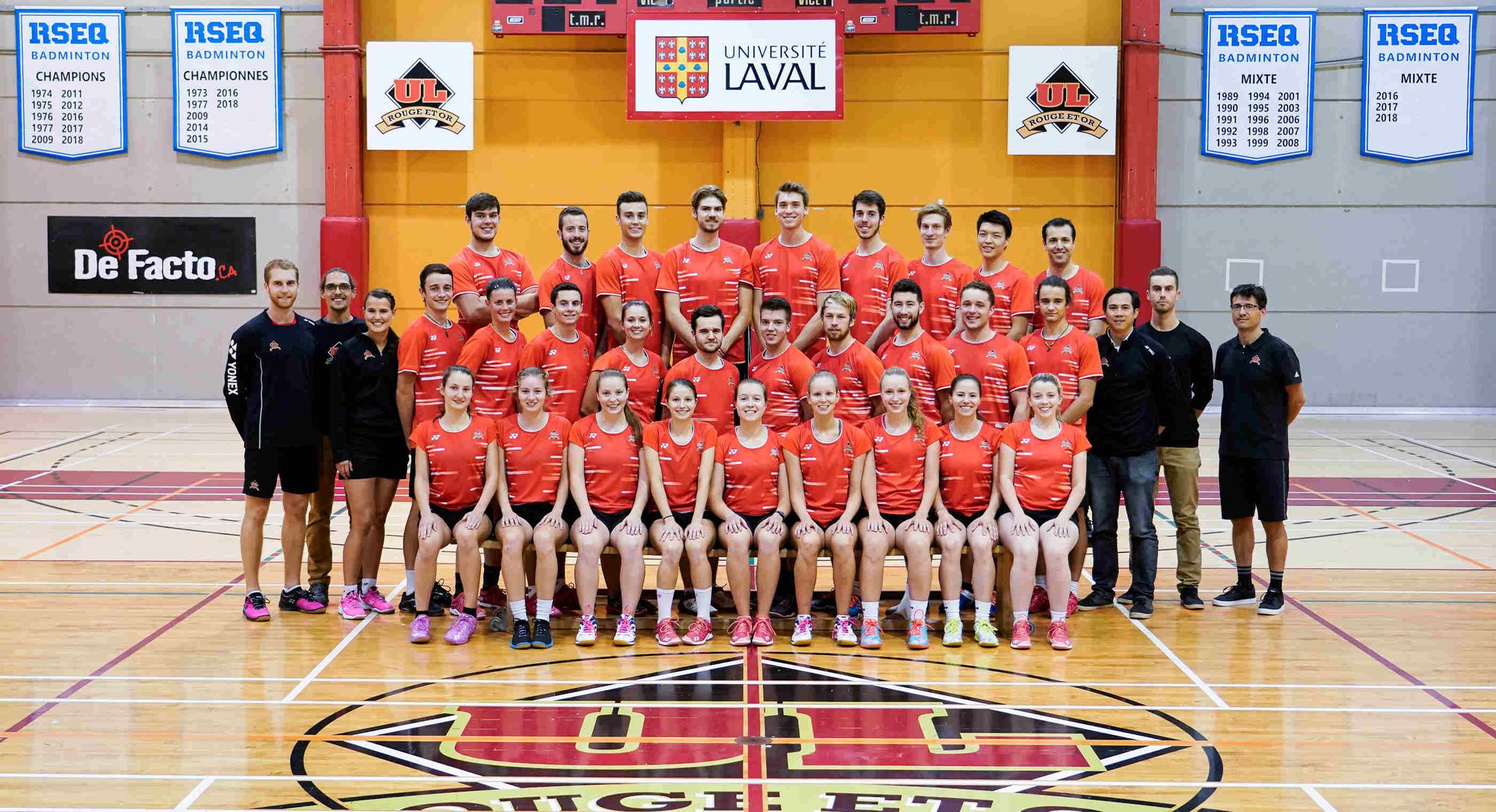 L’équipe de badminton du Rouge et Or de l'Université Laval