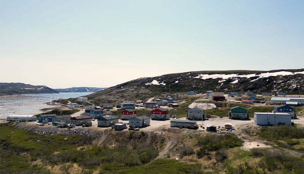 <p>Kangiqsualujjuaq, où l'équipe d'Habiter le Nord concentre ses recherches sous la direction de la professeure Geneviève Vachon.</p>