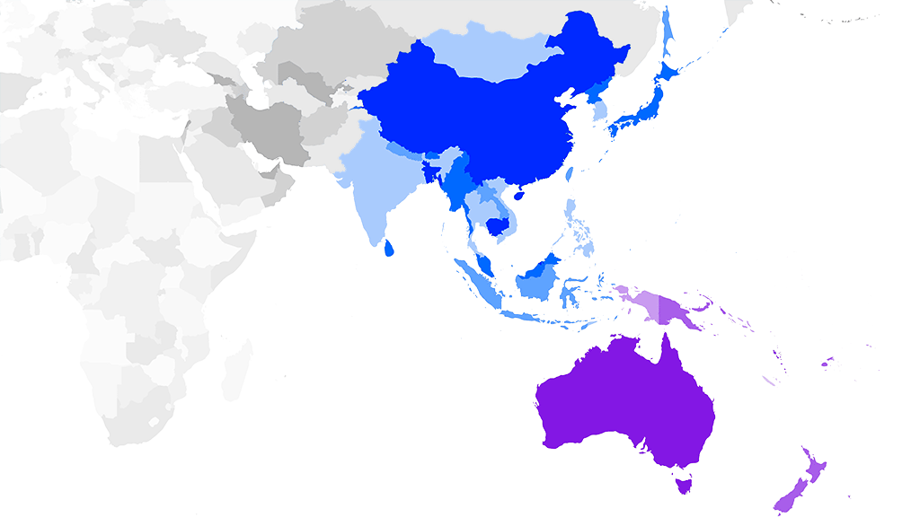 Carte de la région indo-pacifique. On reconnaît la Chine en bleu foncé, l’Inde en bleu pâle et l’Australie en mauve. Cette vaste région connaît la croissance la plus rapide au monde. On y trouve 65 % de la population mondiale.