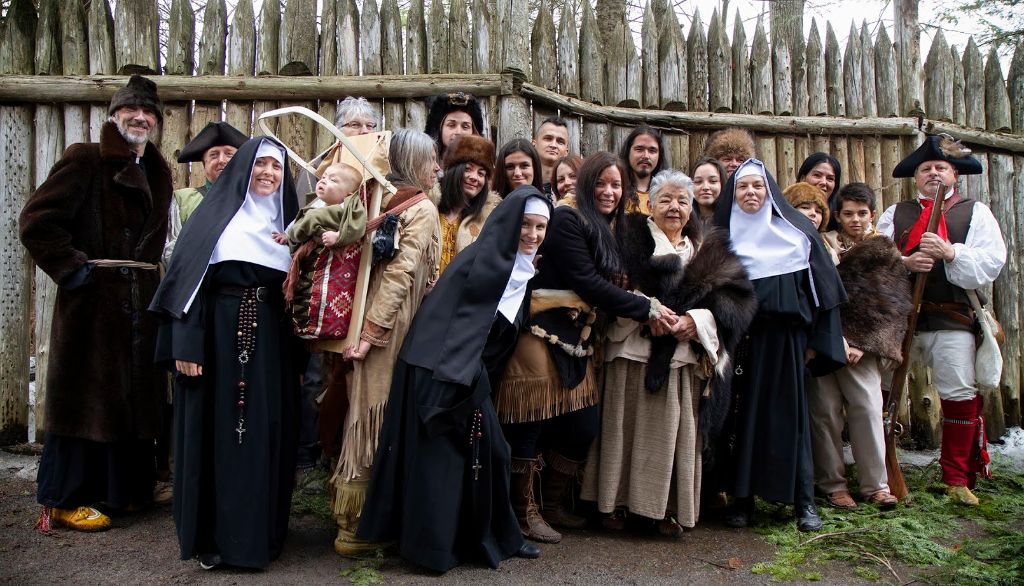 <p>Une partie de la distribution du film Le sang du pélican</p>