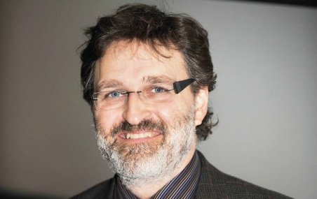 Selon François Anctil, professeur au Département de génie civil et de génie des eaux, c'est le printemps très tardif et la soudaineté de la fonte qui sont les grands responsables des inondations cette année.