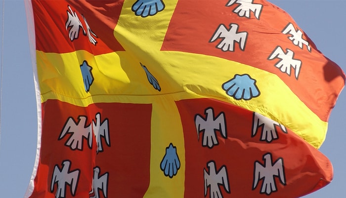 Drapeau de l'Université Laval.