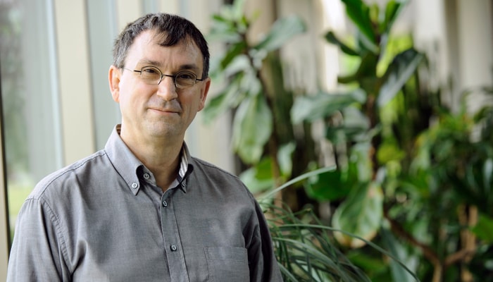 Claude Lemieux, professeur au Département de biochimie, de microbiologie et de bio-informatique