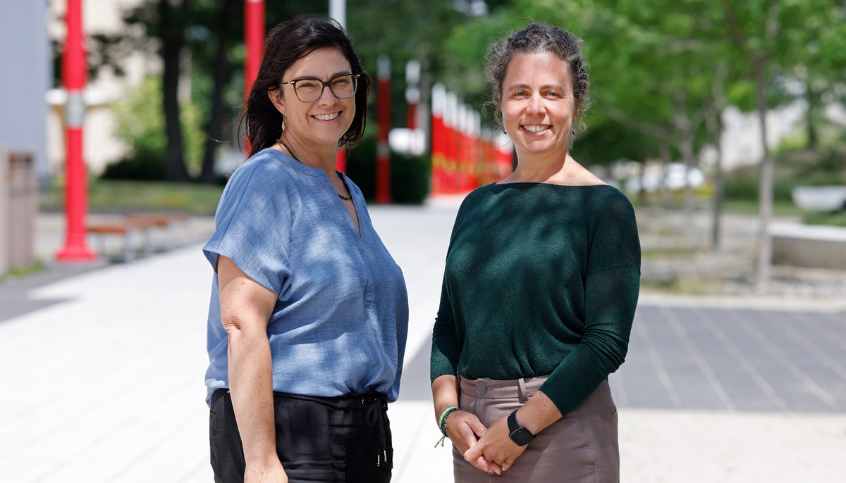 Marie-France Gévry, coauteure du rapport et conseillère à l'intégration interdisciplinaire dans l'Équipe inter-vice-rectorats pour l'interdisciplinarité et l'impact, et Pascale Ropars, coauteure du rapport et conseillère à la mobilisation des connaissances dans la même équipe. 