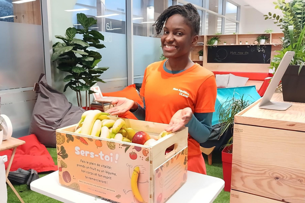 L'Opération vitamines, distribution hebdomadaire gratuite de fruits et de légumes menée par Mon Équilibre ULaval, aura lieu dans 12 pavillons, en rotation.
