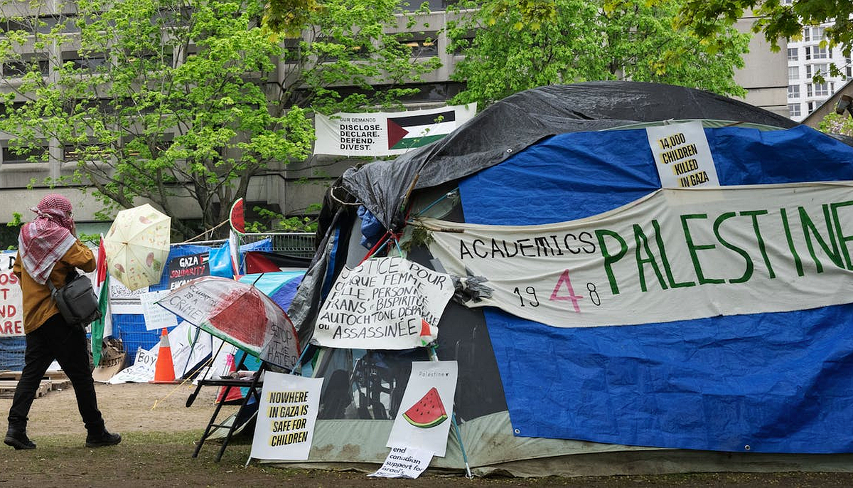 Vue sur le campement pro-palestinien installé sur les terrains de l'Université McGill, le 13 mai 2024