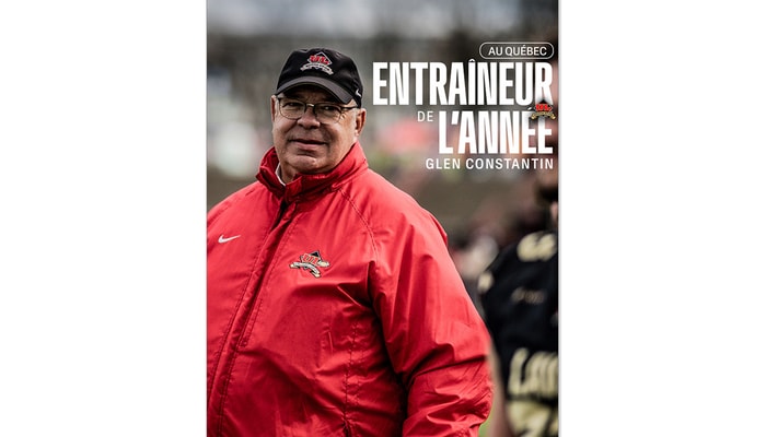 Glen Constantin, du club de football Rouge et Or de l'Université Laval, est nommé entraîneur de l’année au Québec pour une 12e fois en carrière.