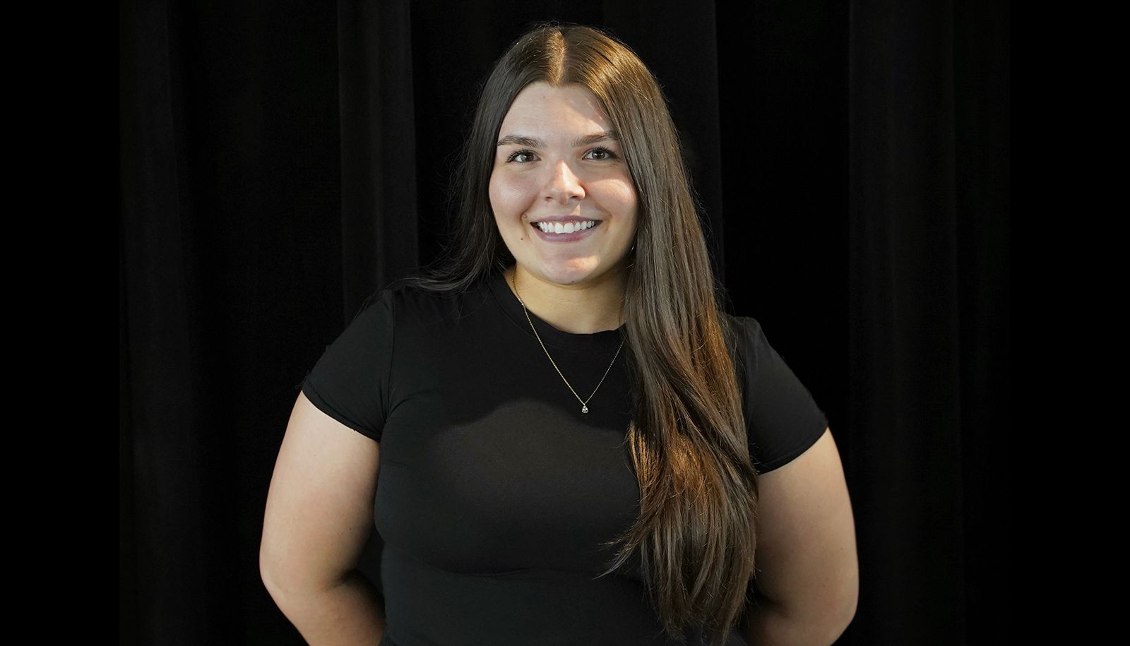 Félicia Nicole est récipiendaire de la Médaille académique d'Or du Gouverneur général.
