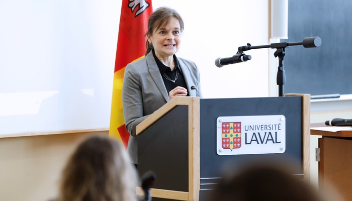 La vice-rectrice aux études et aux affaires étudiantes, responsable de la santé, Cathia Bergeron, a rappelé que pour l'Université Laval, la qualité des environnements de recherche est aussi importante que la qualité des résultats qu’ils produisent.