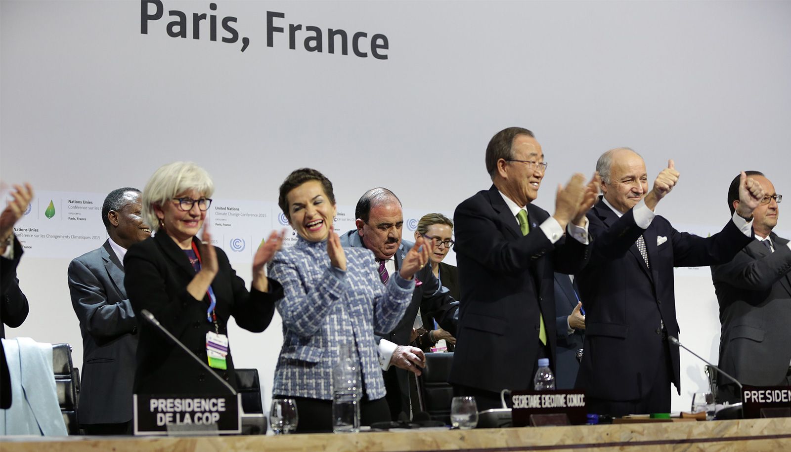 L'Accord de Paris, adopté lors de la 21e Conférence des parties (COP21) en décembre 2015, est un exemple de traités recensés dans la base de données.