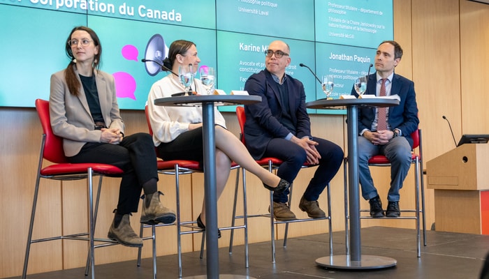 Les panélistes, de gauche à droite: Mélanie Guillemette, Karine Millaire, Jocelyn Maclure et Jonathan Paquin