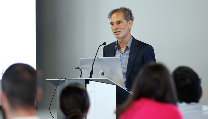 Pour André Darveau, vice-recteur exécutif et vice-recteur aux ressources humaines et aux finances, «cette activité est avant tout un moment pour célébrer ensemble le chemin parcouru et reconnaître la force du collectif».