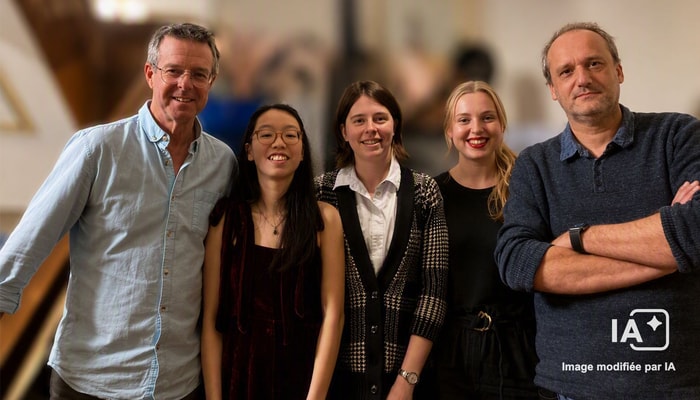 Le professeur Richard Kinkead en compagnie de Loralie Mei Guay et Stéphanie Fournier, professionnelles de recherche à l'IUCPQ, Marianne Gagnon, étudiante au doctorat, et Vincent Joseph, professeur à la Faculté de médecine.