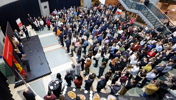 L'échange de vœux de janvier, la rencontre estivale à la rentrée de septembre et le dévoilement annuel du Rapport à la communauté, qui permet de célébrer les bons coups de l'année, font partie des événements rassembleurs à l'Université Laval.