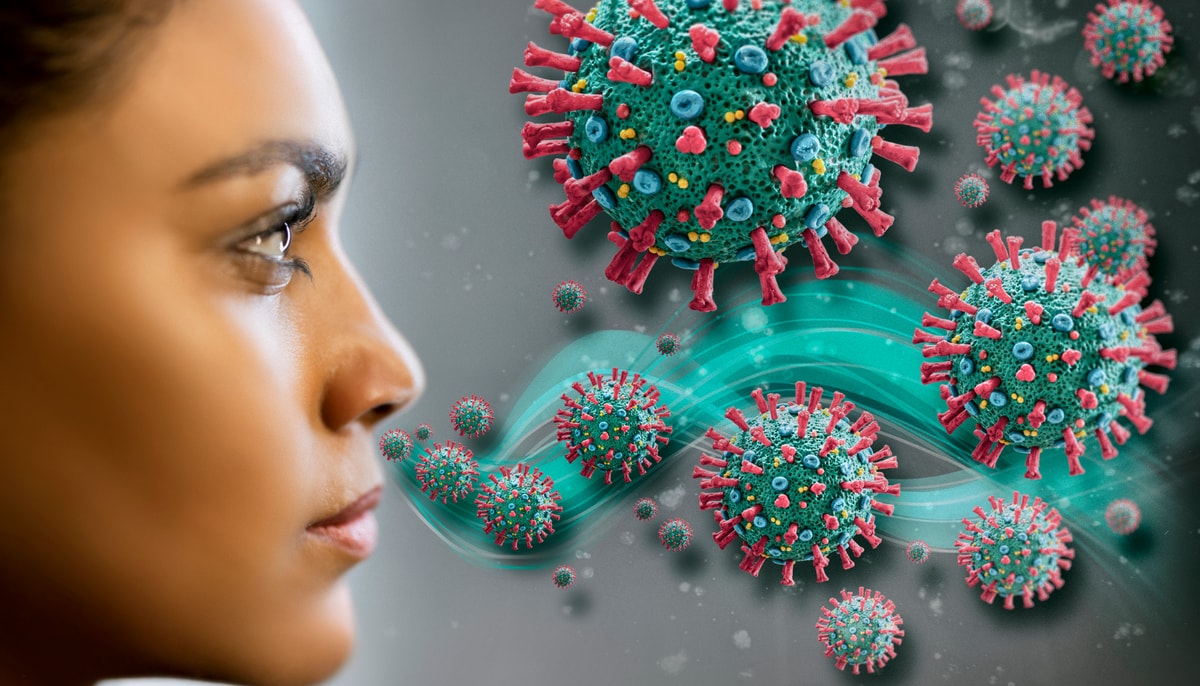 La réponse immunitaire contre les infections est généralement plus robuste chez les femmes. Cela permettrait une résistance contre l'infection, mais cette hyperactivation immunitaire pourrait engendrer plus d'inflammation et endommager plus sévèrement les vaisseaux sanguins.