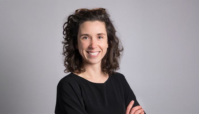 La technologie s'est souvent développée autour d'un idéal de productivité et d'efficacité, que la professeure de design Audrey Desjardins aime questionner et nuancer.