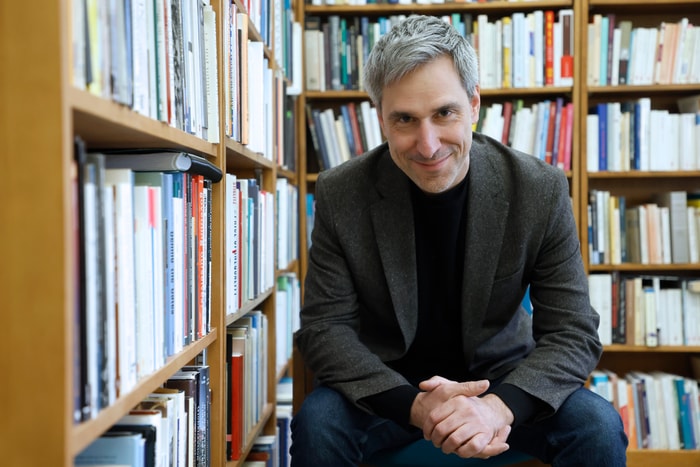 Patrick Turmel, professeur à de la Faculté de philosophie de l'Université Laval et titulaire de la Chaire de recherche Démocratie et éthique publique