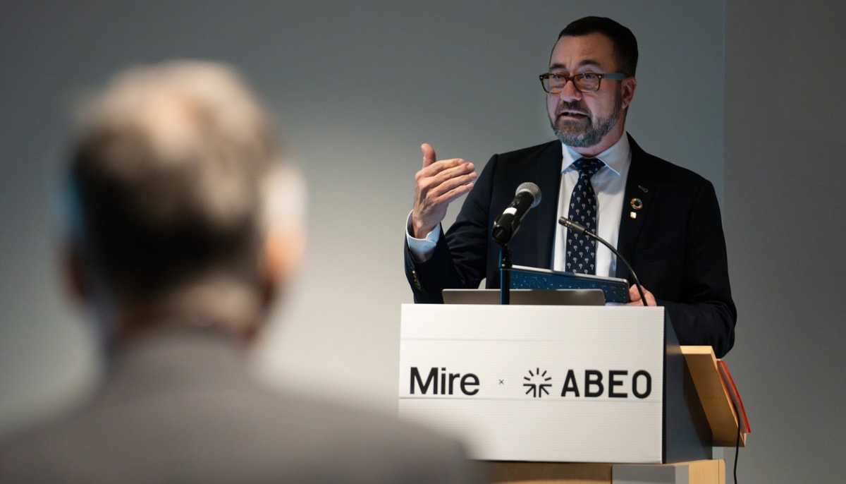 Le vice-recteur aux affaires internationales et au développement durable, François Gélineau, lors du lancement officiel de l’application Web ABEO, le 5 novembre au Centre des congrès de Québec.