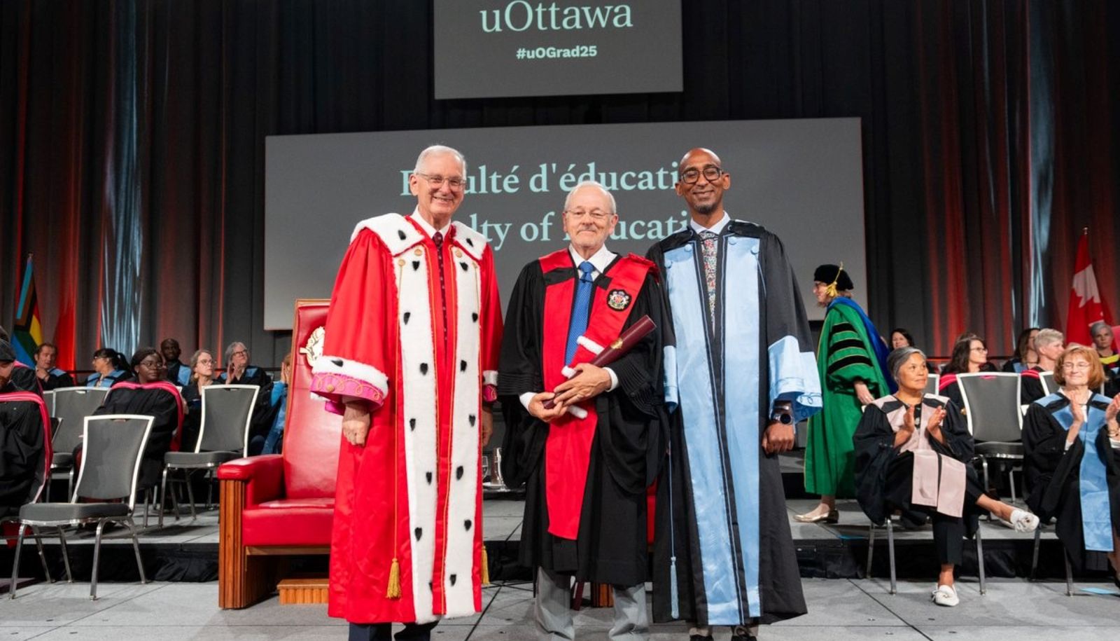 Égide Royer a reçu son diplôme honorifique lors de la cérémonie de collation des grades de l’Université d’Ottawa, qui s’est déroulée le 8 juin dernier au Centre Rogers.