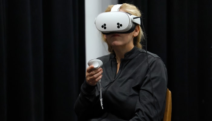 L'expérience se termine avec une rétrospection, qui s'appuie sur la réalité virtuelle.