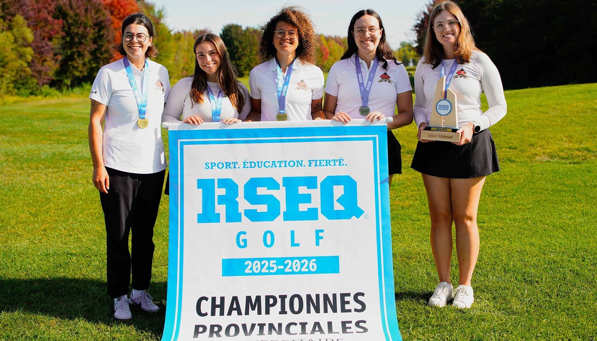 L'équipe féminine de golf Rouge et Or de l'Université Laval a remporté le Championnat provincial du RSEQ au Club de golf le Marthelinois.