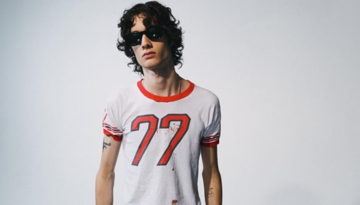 SOMBR viendra clore la soirée pop du vendredi 11 septembre. 