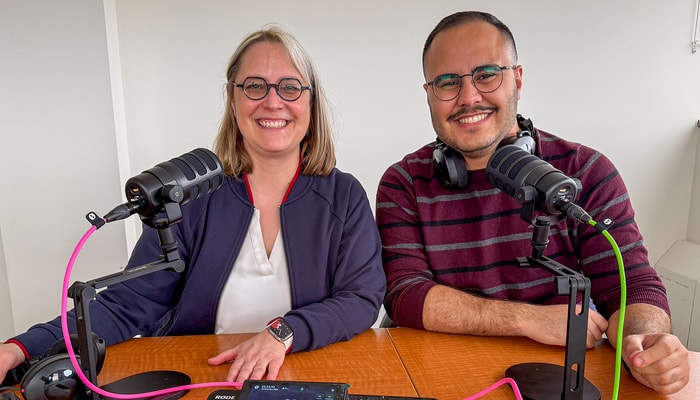 Dans le premier épisode, Amélie Charest, nutritionniste, chargée de cours et professionnelle de recherche à l'Institut sur la nutrition et les aliments fonctionnels, discute avec l'animateur Husam Al-Nader, étudiant au doctorat en médecine dentaire.