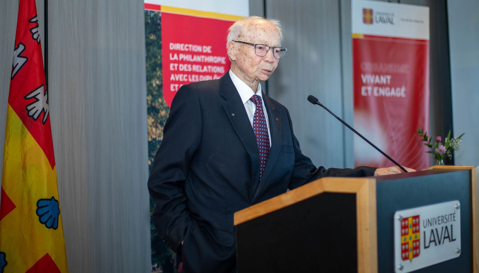 Hervé Pomerleau, lors de la cérémonie de reconnaissance qui s'est tenue le 13 mars, au Cercle universitaire du pavillon Alphonse-Desjardins.