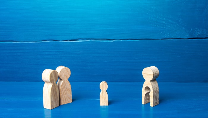 Depuis une réforme du droit de la famille adoptée en 2023, la grossesse pour autrui est encadrée au Québec. La rémunération d'une personne porteuse est interdite, mais le remboursement de certaines dépenses liées à la grossesse est permis.