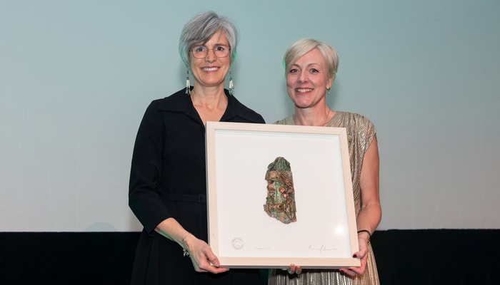 La rectrice Sophie d’Amours et Caroline Lepage, PDG du Centre des congrès de Québec
