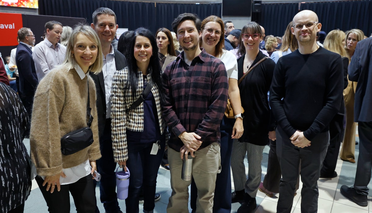 L'accent mis sur des communications internes de qualité, sur le sentiment d'appartenance et les événements de reconnaissance font partie de la recette du succès, selon la rectrice Sophie D'Amours. Ici Laurence Dionne Bibaud, Sébastien Gagnon, Amélie Bourdages, Charles-Antoine Noël, Isabelle Labonté, Emilie Bernatchez et Enrique Pigeon ont participé à l'échange de vœux avec les membres du personnel,  le 15 janvier.