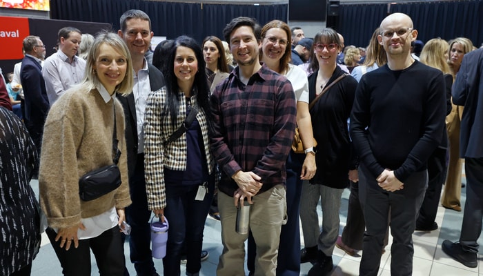L'accent mis sur des communications internes de qualité, sur le sentiment d'appartenance et les événements de reconnaissance font partie de la recette du succès, selon la rectrice Sophie D'Amours. Ici Laurence Dionne Bibaud, Sébastien Gagnon, Amélie Bourdages, Charles-Antoine Noël, Isabelle Labonté, Emilie Bernatchez et Enrique Pigeon ont participé à l'échange de vœux avec les membres du personnel,  le 15 janvier.
