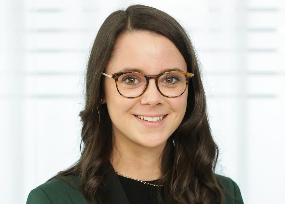 La doctorante en droit administratif Stéphanie Roy croit qu'assurer un équilibre entre les intérêts économique et citoyen en matière d'environnement fait partie du rôle de l'État.