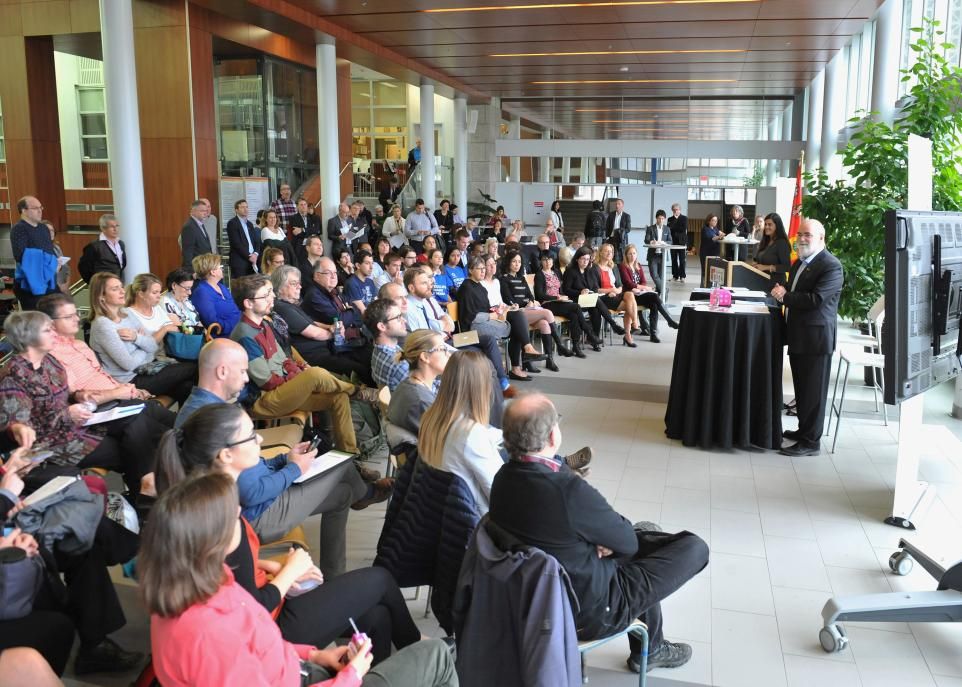 Environ 120 personnes issues de divers milieux ont participé à ce troisième forum au pavillon Alexandre-Vachon.