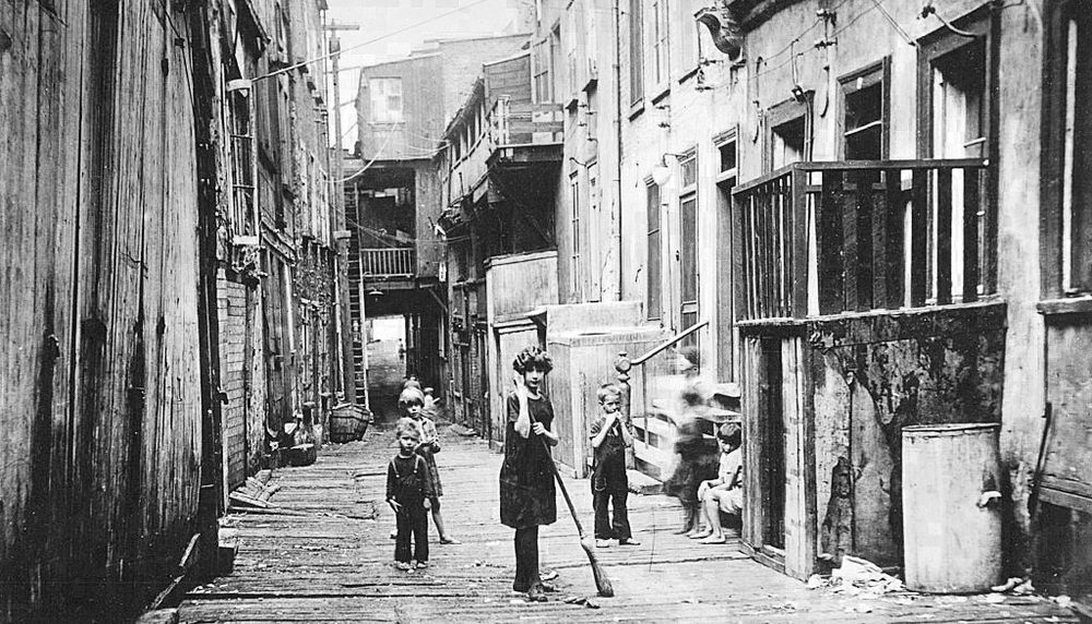 La rue Sous-le-Cap, en 1930