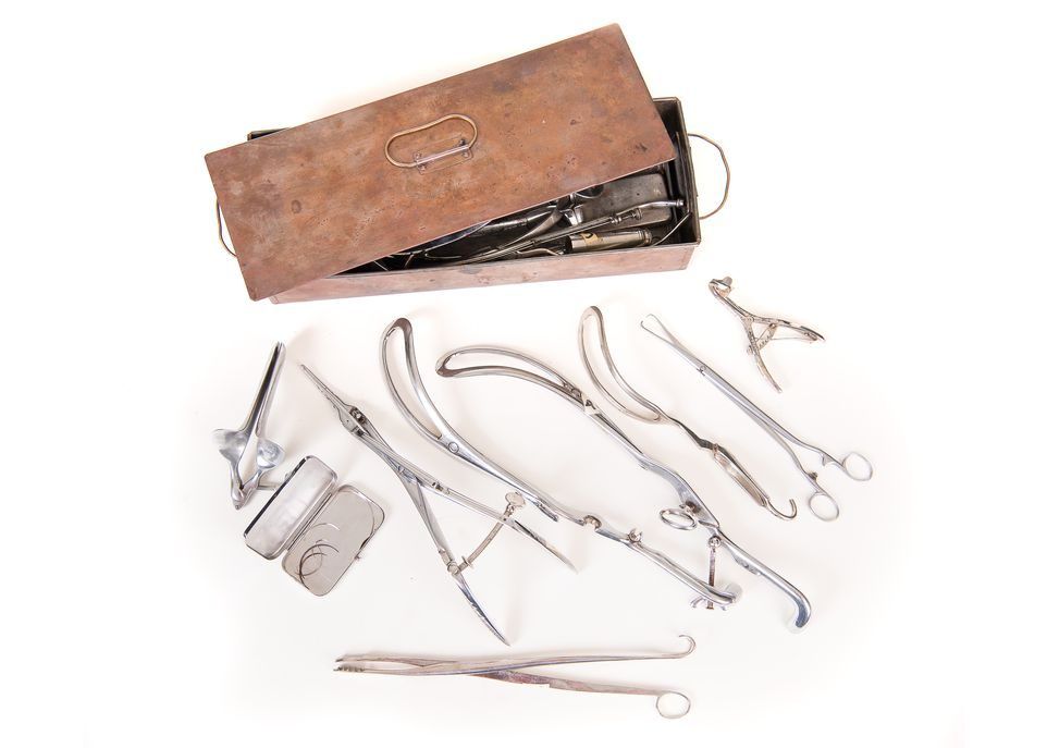 fmed-docteur-turgeon-instruments-chirurgie-apres-1929-credit-cf-article