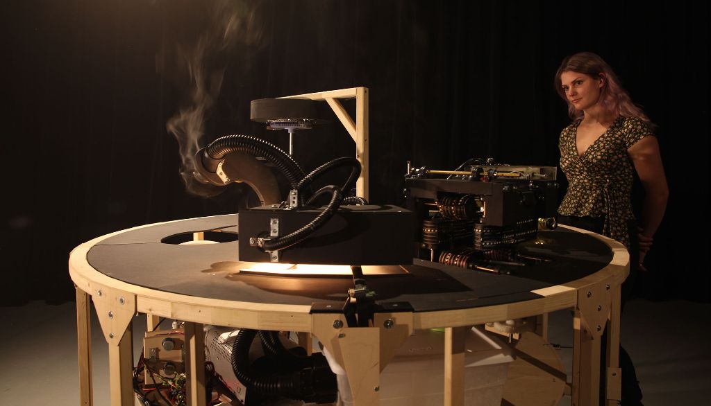 Débris cosmiques: un récit sur l'univers est une installation de Dany Massicotte.