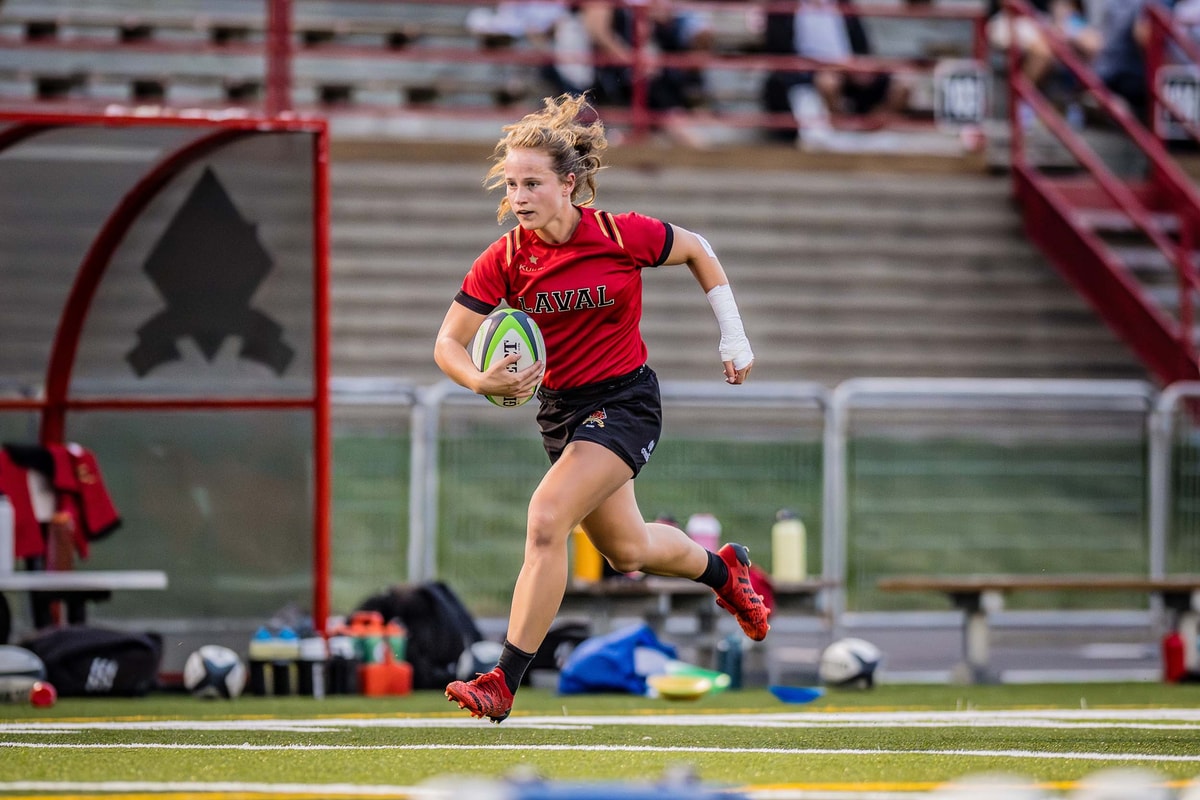 Marie-Laura Choquette, arrière du club de rugby féminin Rouge et Or de l'Université Laval.