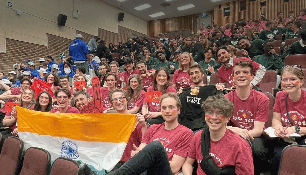 La délégation de l’Université Laval pour les Jeux de la science politique lors de la soirée d’ouverture des Jeux le 28 avril dernier à l’Université McGill.