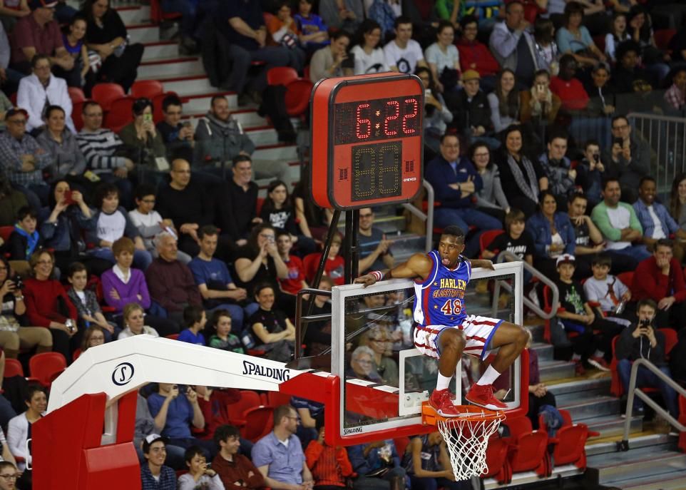 Les Harlem Globetrotters Sur Le Campus 