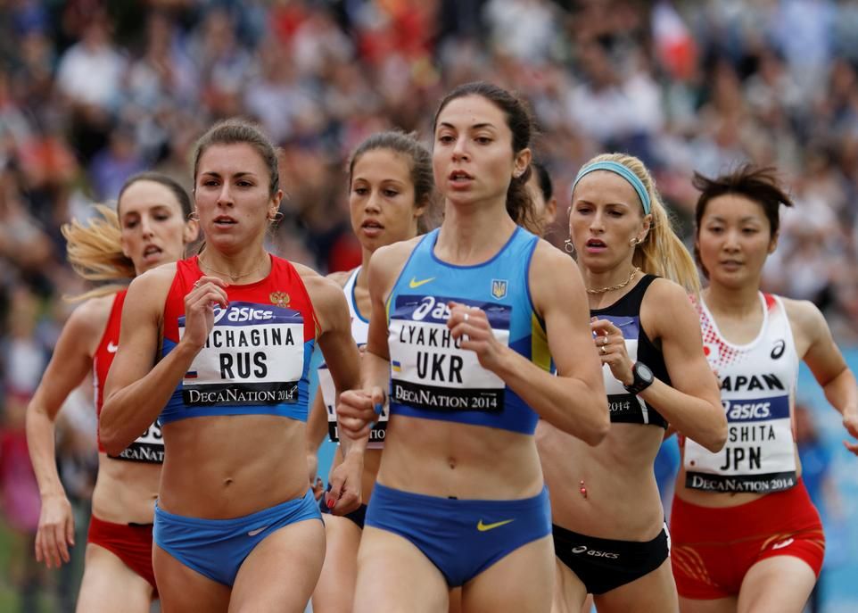 En théorie, les sportifs qui participent à des épreuves intenses de moins de 2 minutes, comme le 800 mètres, pourraient profiter de la neurostimulation électrique transcutanée. La preuve scientifique reste toutefois à faire, notamment chez les athlètes d'élite.