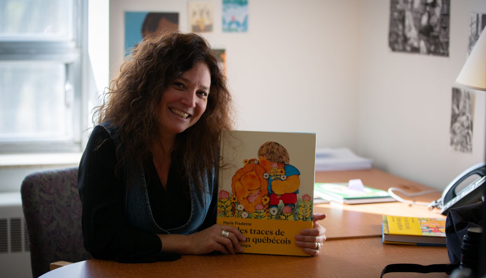 <p>Avec cet ouvrage, Marie Fradette livre un hommage à la littérature jeunesse québécoise, qu'elle enseigne à l'Université Laval depuis 2001.</p>