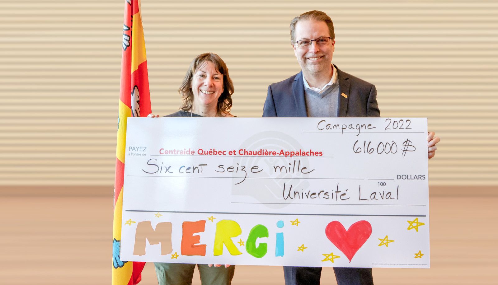 <p>La doyenne de la Faculté de foresterie, de géographie et de géomatique, Nancy Gélinas, et Mathieu Gagnon ont été coprésidents de la campagne Centraide 2022 à l’Université.</p>