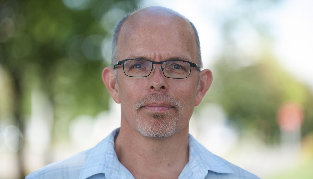 <p>«Dans des situations de crise comme celle que nous vivons, on se sent impuissant devant le cours des choses. Je me suis demandé à quoi mes connaissances pouvaient être utiles», explique le professeur Grant Vandenberg.</p>