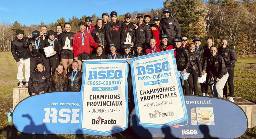 L'équipe de cross-country Rouge et Or de l'Université Laval.