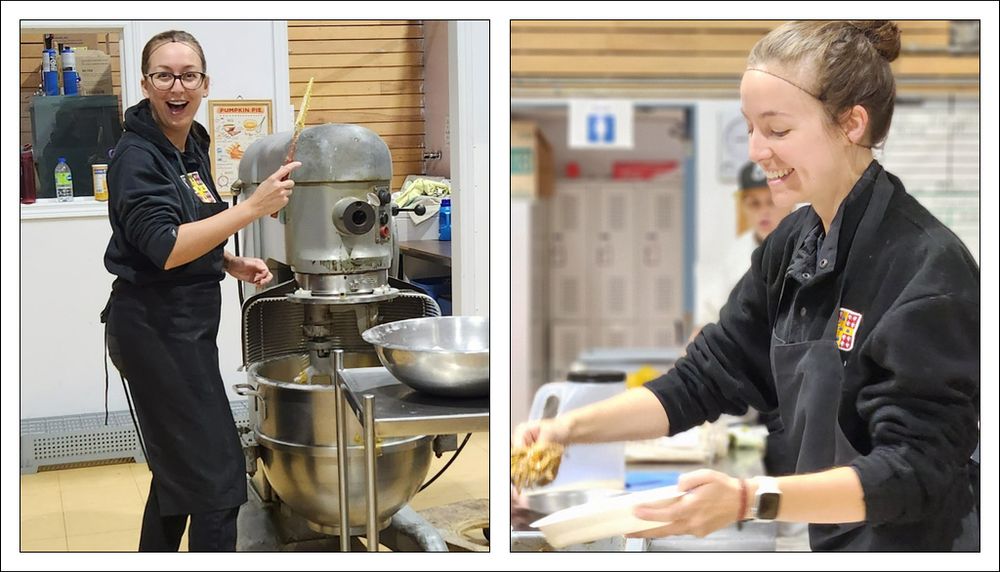 <p>Priscilla Tremblay et sa collègue Rose Audet ont constaté que l'équipe en cuisine travaille dans le plaisir et la bienveillance.</p>